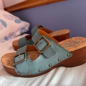 Blue Leather Sandals with Wooden Sole